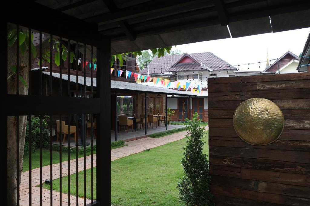 Monday Moon Apartment Chiang Mai Exterior foto